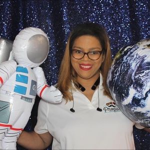 Meet your Posher, Tia